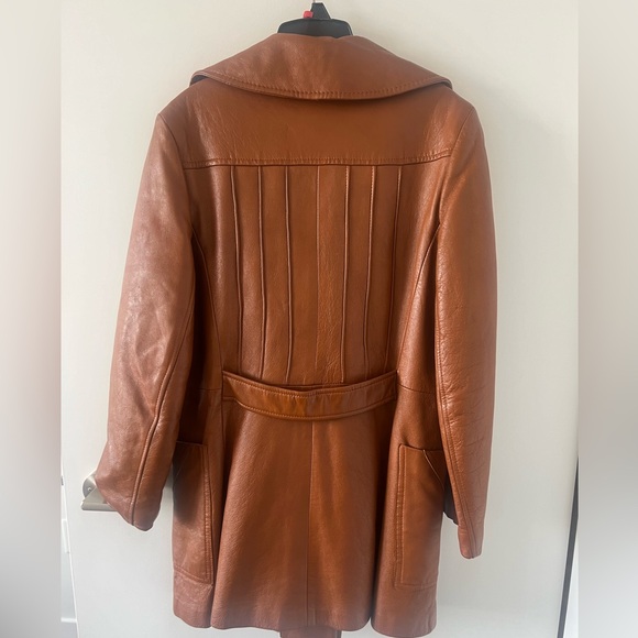 Vintage leather jacket. Made in Canada. Size small. - Picture 2 of 4